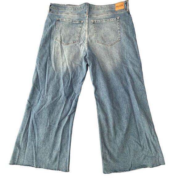 Hollister Extreme Baggy High Rise Distressed Blue Raw Hem Jeans Size 21S (35x28) - Picture 2 of 9